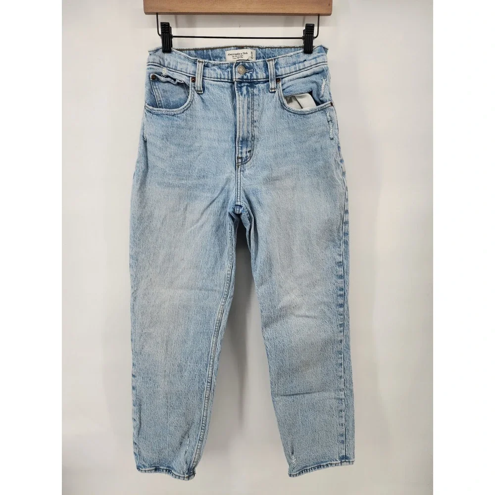Abercrombie & Fitch Curve Love 90s Straight Ultra High Rise Jeans Size 28/6s